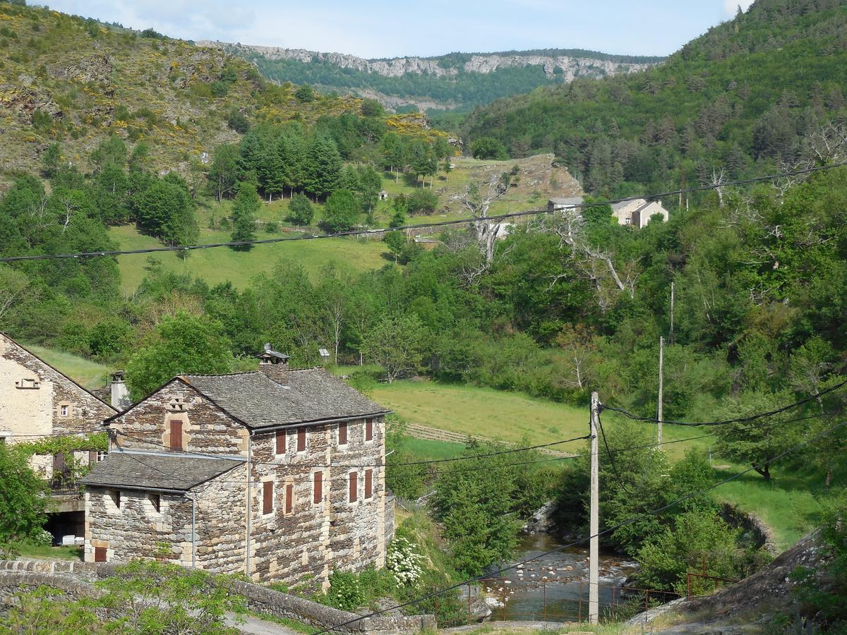 Auberge du Tarnon Les Vanels Exterior foto